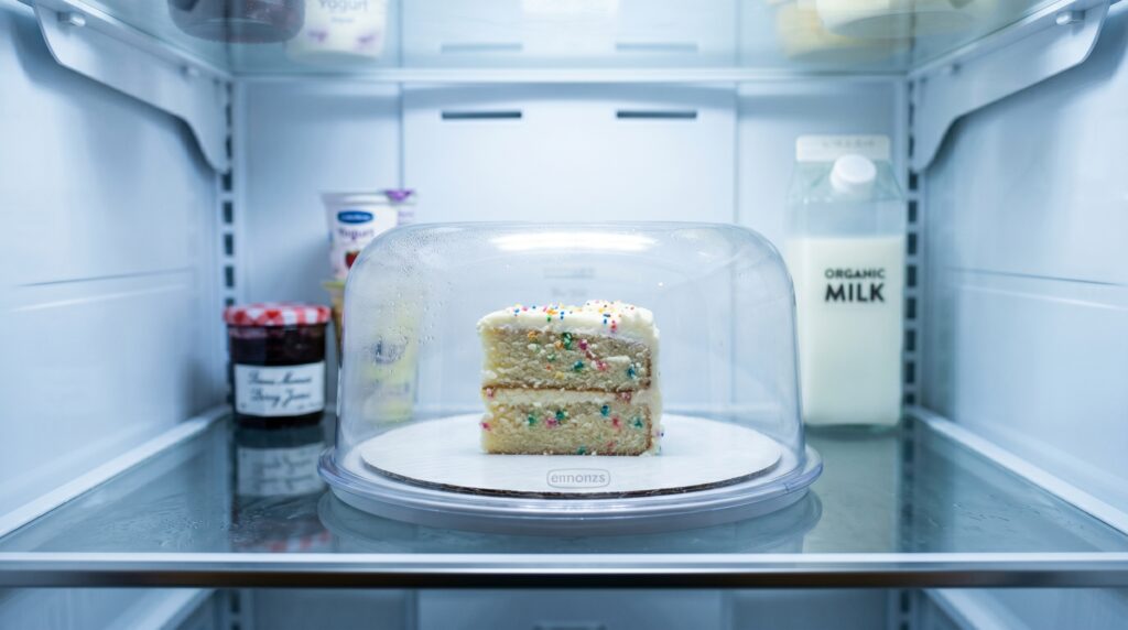 Does This Cake Actually Need the Fridge?